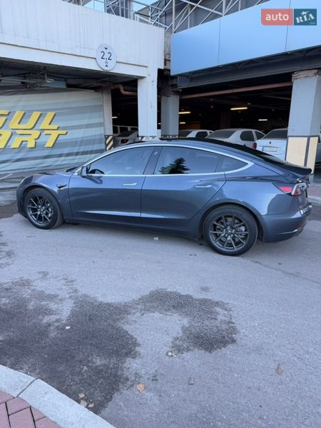 Седан Tesla Model 3 2019 в Киеве фото 41 Седан Tesla Model 3 2019 в Киеве