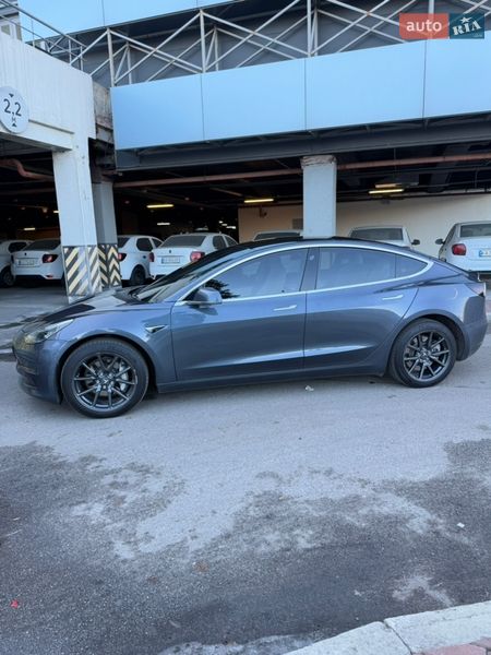Седан Tesla Model 3 2019 в Киеве фото 46 Седан Tesla Model 3 2019 в Киеве