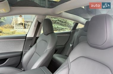 Седан Tesla Model 3 2025 в Дніпрі