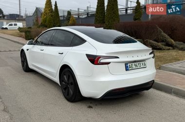 Седан Tesla Model 3 2025 в Дніпрі