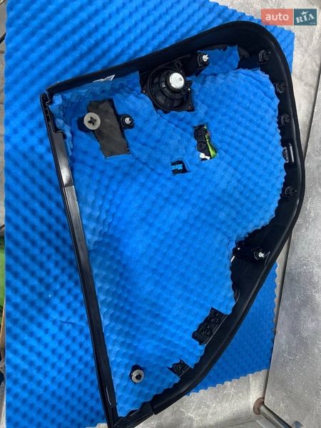 Седан Tesla Model 3 2023 в Львові