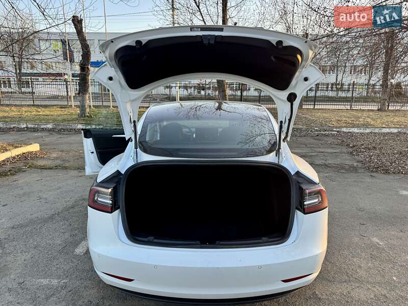 Седан Tesla Model 3 2019 в Києві фото 31 Седан Tesla Model 3 2019 в Києві