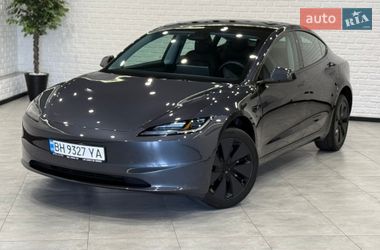 Седан Tesla Model 3 2025 в Одессе