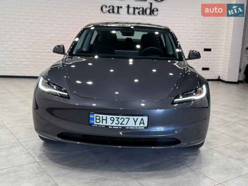 Седан Tesla Model 3 2025 в Одессе