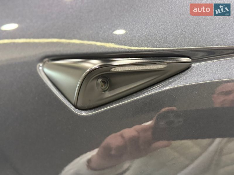 Седан Tesla Model 3 2025 в Одессе