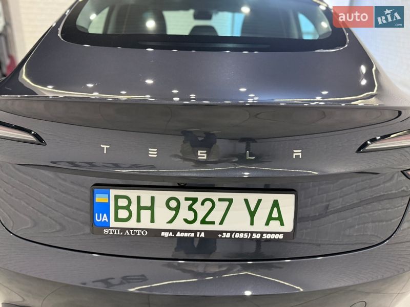 Седан Tesla Model 3 2025 в Одессе