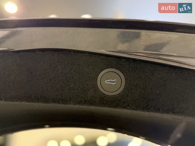 Седан Tesla Model 3 2025 в Одессе