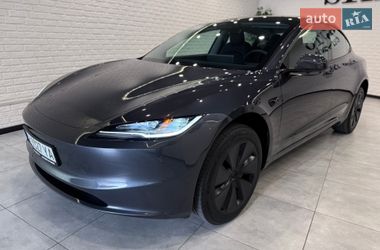 Седан Tesla Model 3 2025 в Одессе