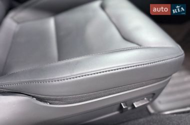 Седан Tesla Model 3 2025 в Одессе