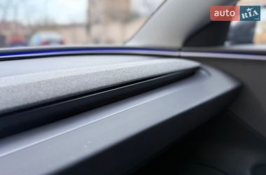 Седан Tesla Model 3 2025 в Одессе