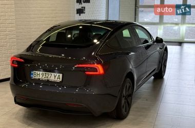 Седан Tesla Model 3 2025 в Одессе