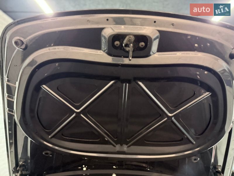 Седан Tesla Model 3 2025 в Одессе