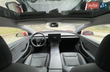 Седан Tesla Model 3 2024 в Новояворовске