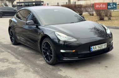 Седан Tesla Model 3 2018 в Дніпрі