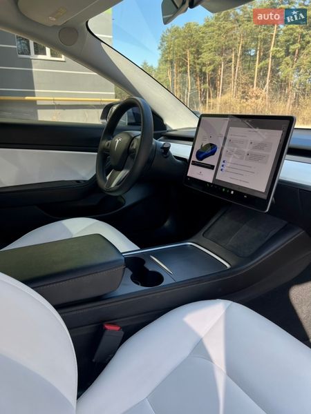 Седан Tesla Model 3 2021 в Львове фото 22 Седан Tesla Model 3 2021 в Львове