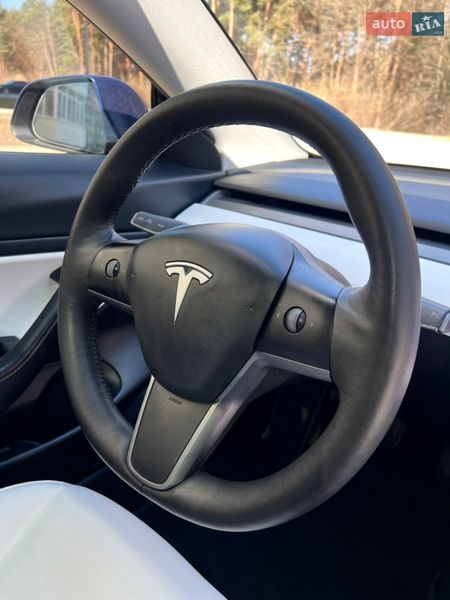 Седан Tesla Model 3 2021 в Львове фото 24 Седан Tesla Model 3 2021 в Львове