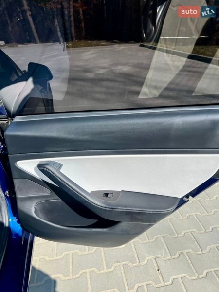 Седан Tesla Model 3 2021 в Львове фото 29 Седан Tesla Model 3 2021 в Львове