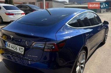 Седан Tesla Model 3 2018 в Киеве