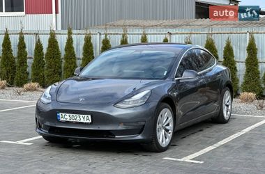 Седан Tesla Model 3 2019 в Луцьку