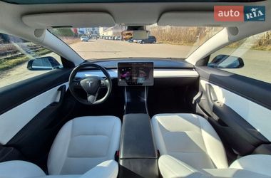 Седан Tesla Model 3 2018 в Луцке