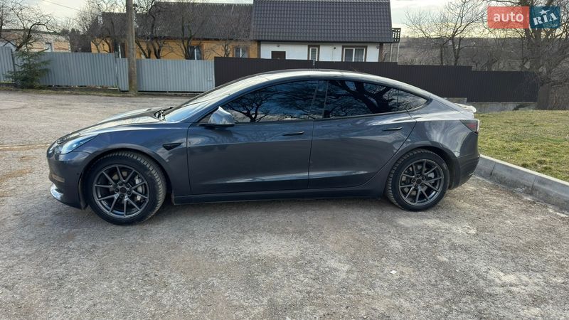 Седан Tesla Model 3 2021 в Каменец-Подольском
