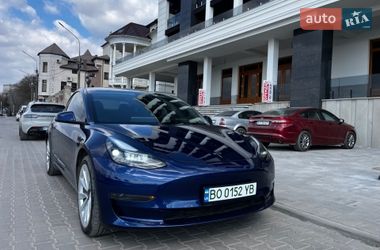 Седан Tesla Model 3 2023 в Тернополі