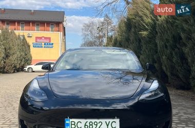 Седан Tesla Model 3 2021 в Самборі