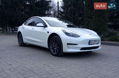 Седан Tesla Model 3 2021 в Тернополе