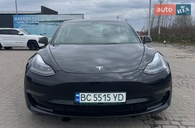 Седан Tesla Model 3 2023 в Львове