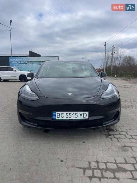Tesla Model 3 2023