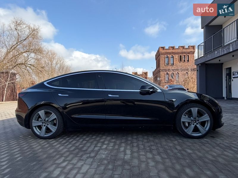 Седан Tesla Model 3 2020 в Киеве фото 8 Седан Tesla Model 3 2020 в Киеве