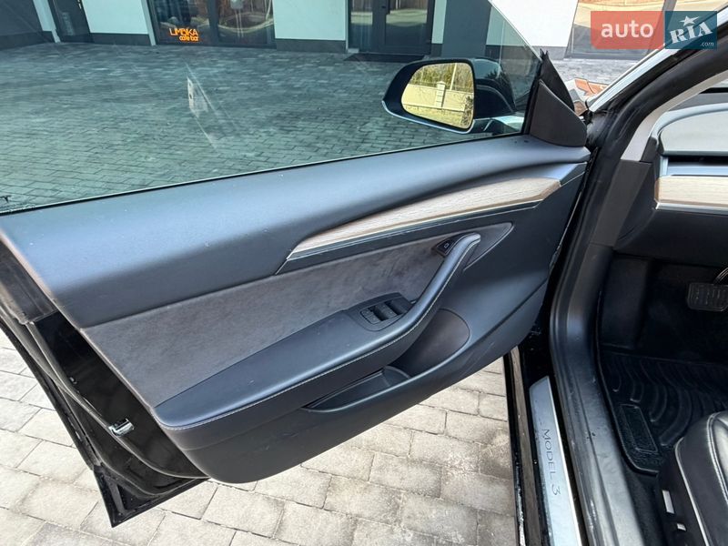 Седан Tesla Model 3 2020 в Киеве фото 13 Седан Tesla Model 3 2020 в Киеве