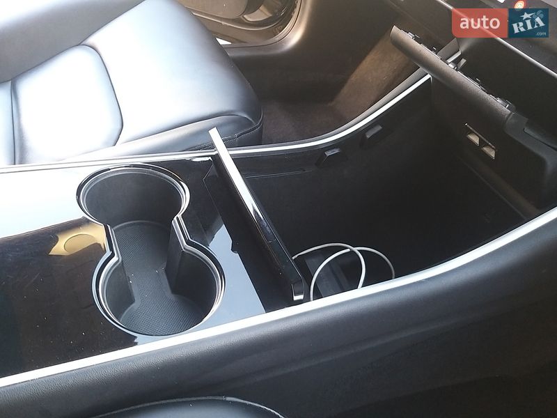 Седан Tesla Model 3 2019 в Києві фото 14 Седан Tesla Model 3 2019 в Києві