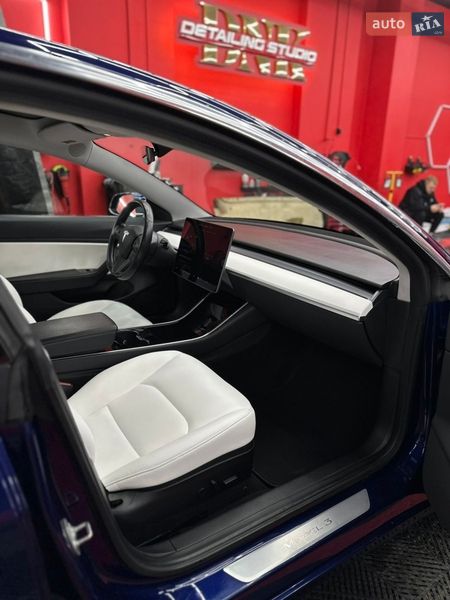Седан Tesla Model 3 2018 в Полтаве