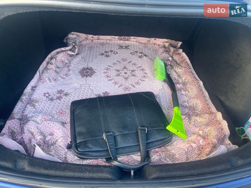 Седан Tesla Model 3 2024 в Киеве