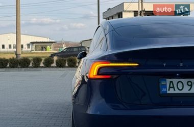 Седан Tesla Model 3 2025 в Хусте