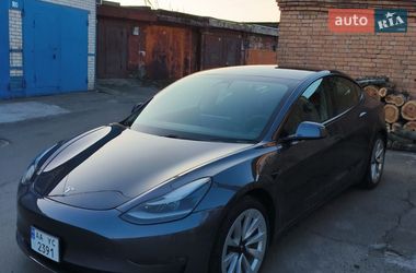Седан Tesla Model 3 2021 в Киеве