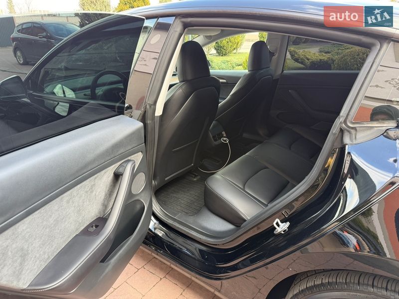 Седан Tesla Model 3 2023 в Стрые фото 38 Седан Tesla Model 3 2023 в Стрые