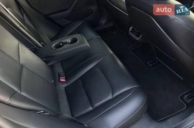 Седан Tesla Model 3 2017 в Луцьку