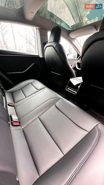 Седан Tesla Model 3 2024 в Костопілі фото 20 Седан Tesla Model 3 2024 в Костопілі