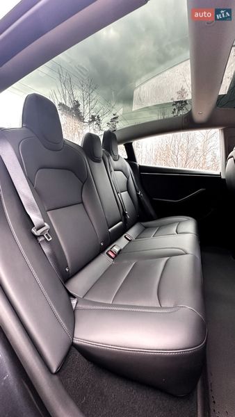 Седан Tesla Model 3 2024 в Костопілі фото 26 Седан Tesla Model 3 2024 в Костопілі