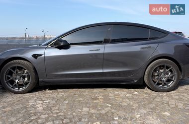 Седан Tesla Model 3 2022 в Дніпрі