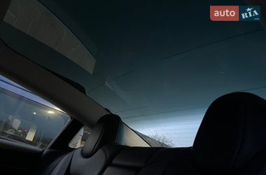 Седан Tesla Model 3 2019 в Львове