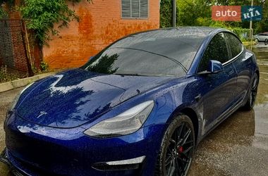 Седан Tesla Model 3 2022 в Кропивницькому
