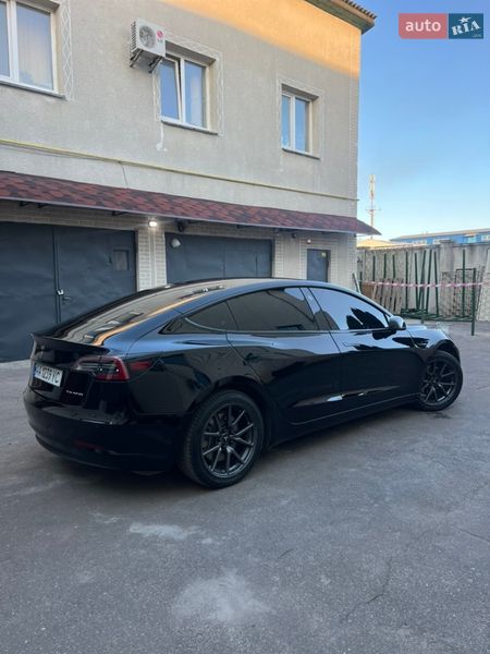 Седан Tesla Model 3 2019 в Киеве фото 6 Седан Tesla Model 3 2019 в Киеве