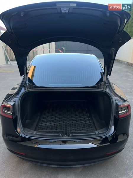 Седан Tesla Model 3 2019 в Киеве фото 12 Седан Tesla Model 3 2019 в Киеве