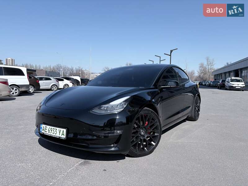 Tesla Model 3 2019