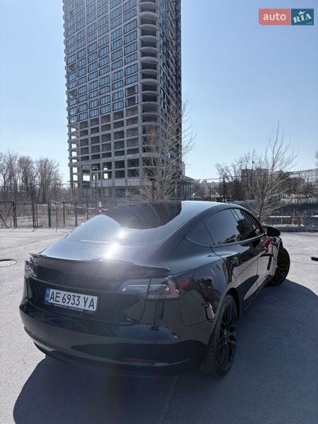 Седан Tesla Model 3 2019 в Днепре