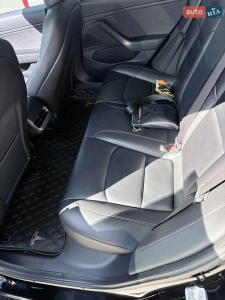Седан Tesla Model 3 2019 в Днепре