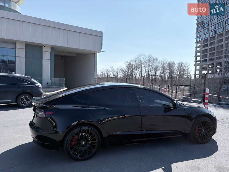 Седан Tesla Model 3 2019 в Днепре